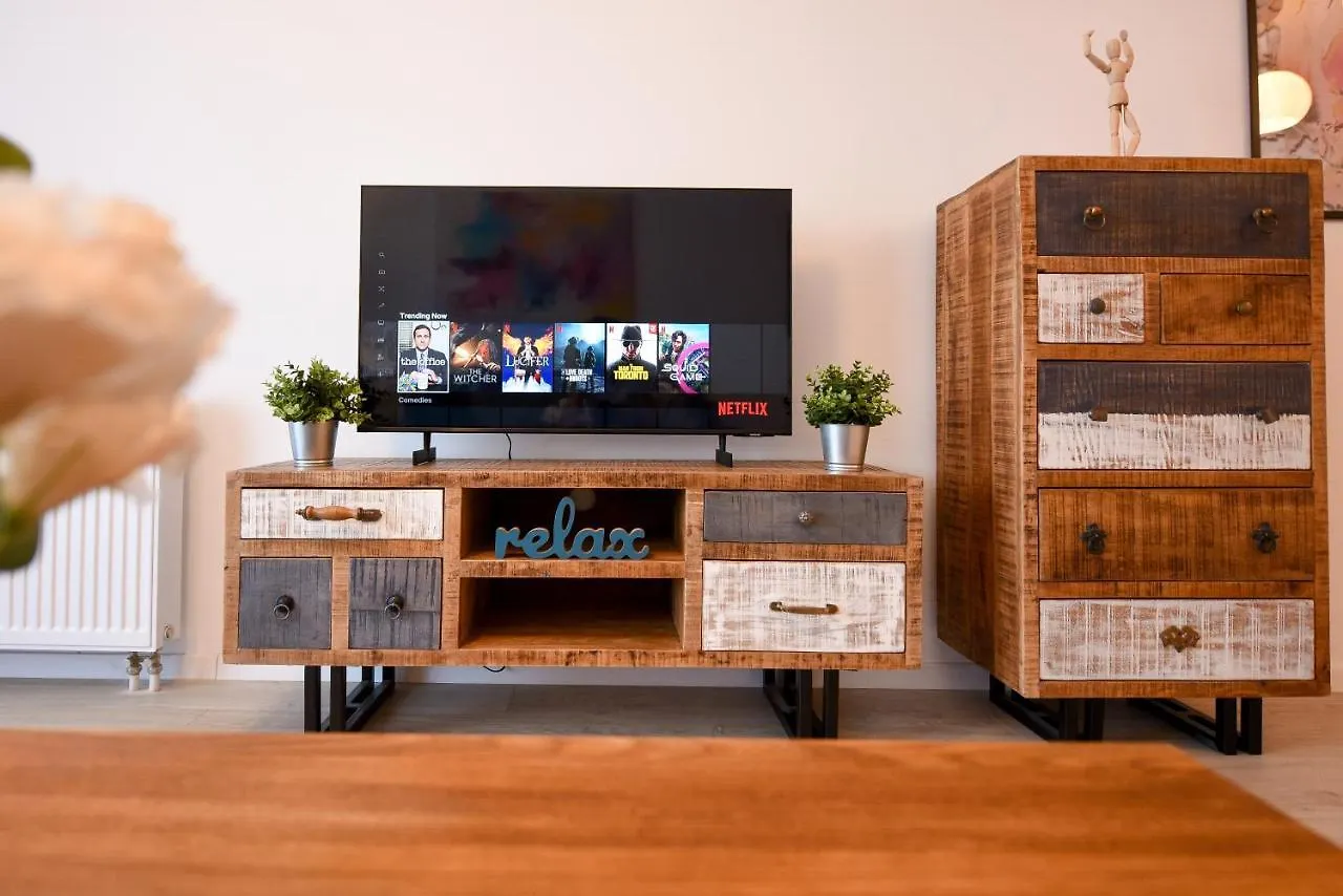 Urban Bliss - Contemporary Elegance In Modern Living Spaces Voluntari Apartment