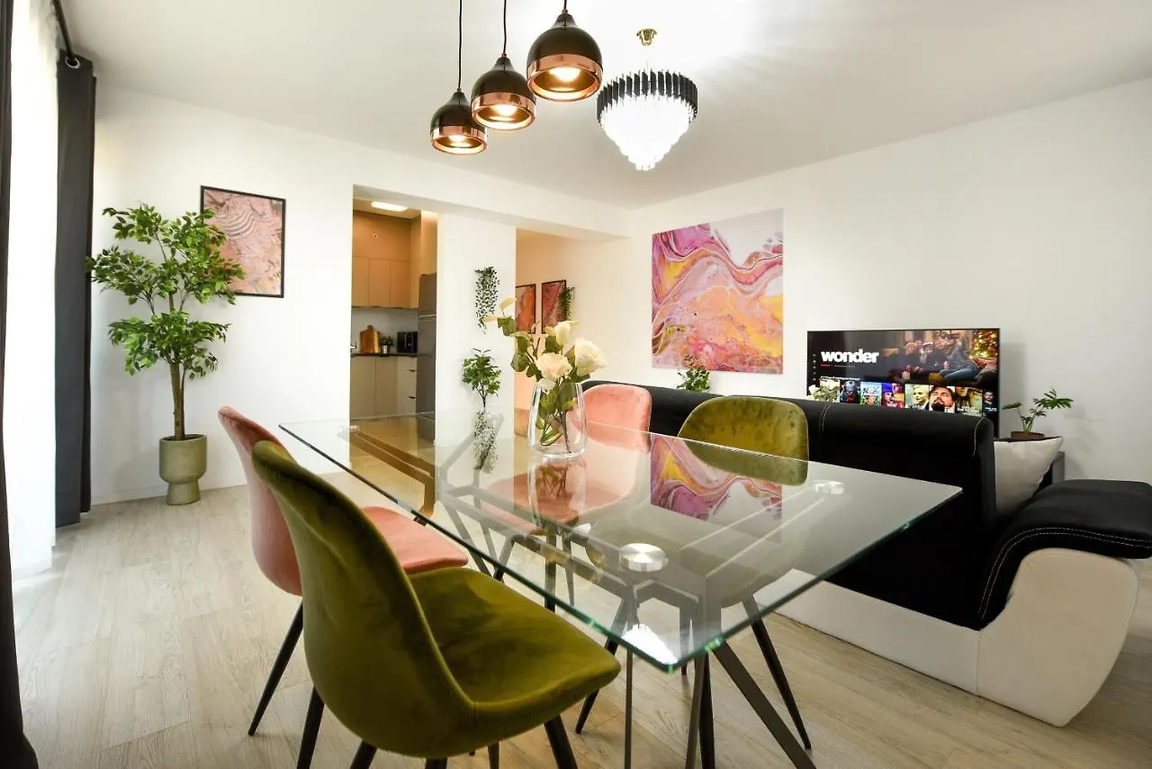 Urban Bliss - Contemporary Elegance In Modern Living Spaces Voluntari 0*,