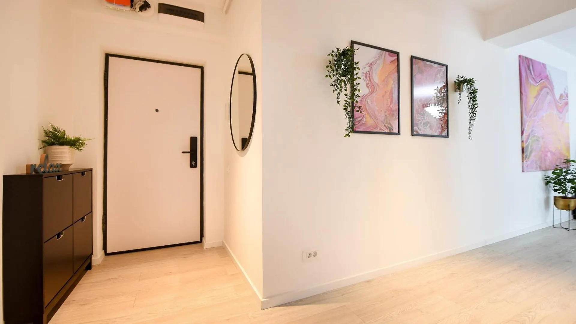 Urban Bliss - Contemporary Elegance In Modern Living Spaces Voluntari 0*,  Romania