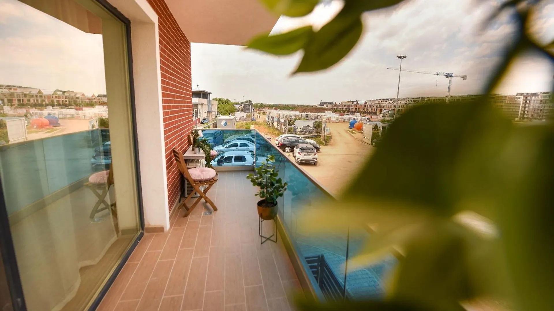 Urban Bliss - Contemporary Elegance In Modern Living Spaces Voluntari Apartment