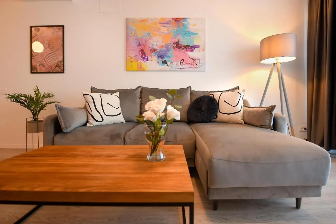 Urban Bliss - Contemporary Elegance In Modern Living Spaces Voluntari 0*,  Ρουμανία